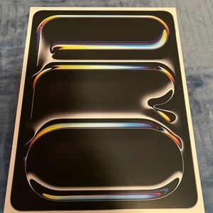 iPad Pro  13 Inch WiFi- Cellular  256 GB  Space black (2024)